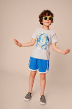 Load image into Gallery viewer, Tea Collection Sharks & Diver Graphic Tee - Vapor