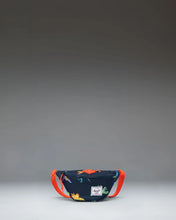 Load image into Gallery viewer, NEW! Herschel Heritage Hip Pack