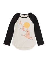 Load image into Gallery viewer, Tea Collection Long Sleeve Graphic Raglan Tee - Flying Cranes