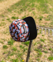 Load image into Gallery viewer, Headster Goose on the Loose Snapback - Black