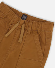 Load image into Gallery viewer, Deux Par Deux Stretch Twill Joggers - Caramel Brown