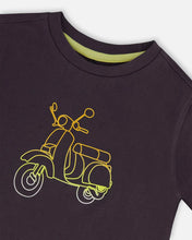 Load image into Gallery viewer, Deux Par Deux Graphic Tee - Dark Grey Scooter
