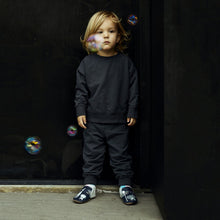 Load image into Gallery viewer, Robeez Soft Soles - Hello World