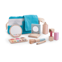 Load image into Gallery viewer, Plan Toys Makeup Set