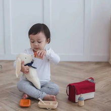 Load image into Gallery viewer, Plan Toys Doll Feeding Set