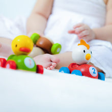 Load image into Gallery viewer, Plan Toys Chicken Racer