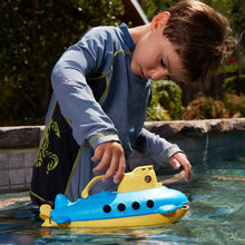 Load image into Gallery viewer, Green Toys Submarine