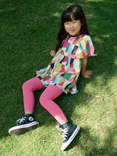 Load image into Gallery viewer, Tea Collection Solid Leggings - Astilbe Pink
