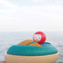 Load image into Gallery viewer, Plan Toys Speed Boat
