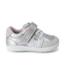 Load image into Gallery viewer, NEW! Stride Rite Waverly Sneaker - Champagne
