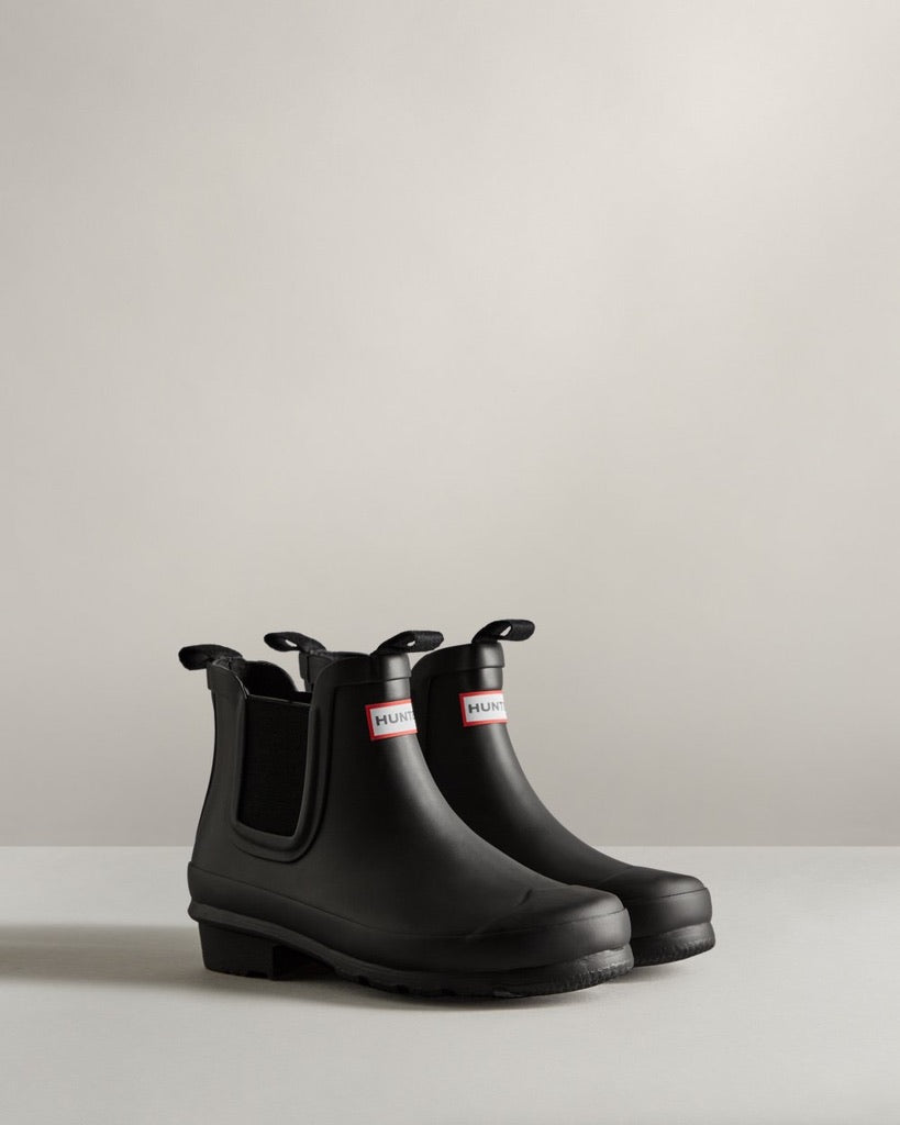 Hunter Chelsea Boot Black Finn Izzy