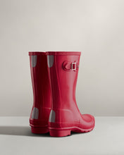 Load image into Gallery viewer, Hunter Original Kids Gloss Rain Boot - Bright Pink
